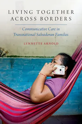 Arnold |  Living Together Across Borders | Buch |  Sack Fachmedien