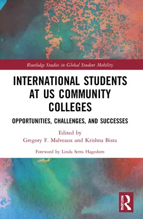 Malveaux / Bista | International Students at US Community Colleges | Buch | 978-0-367-64070-5 | sack.de