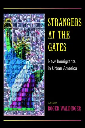 Waldinger |  Strangers at the Gates | Buch |  Sack Fachmedien