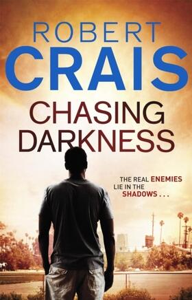 Crais | Chasing Darkness | Buch | 978-0-7528-8283-3 | www2.sack.de